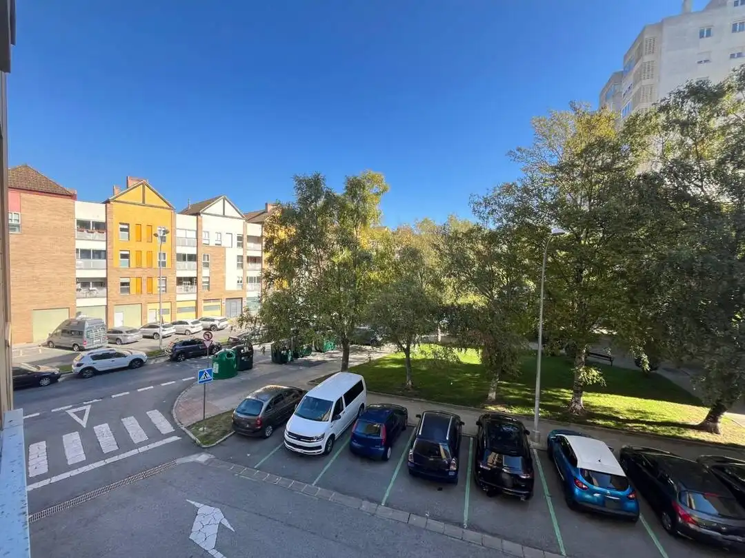 Parkplatz von Wohnung zum Verkauf in Barañáin / Barañain mit Heizung und Balkon