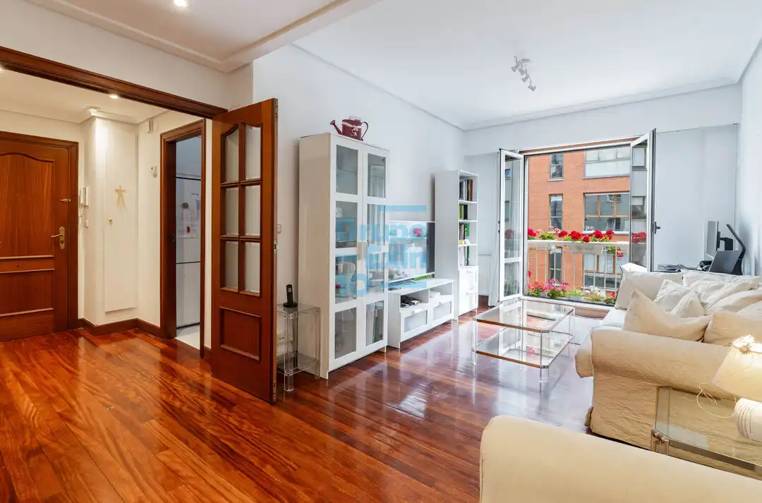 Living room of Flat for sale in Donostia - San Sebastián   with Heating