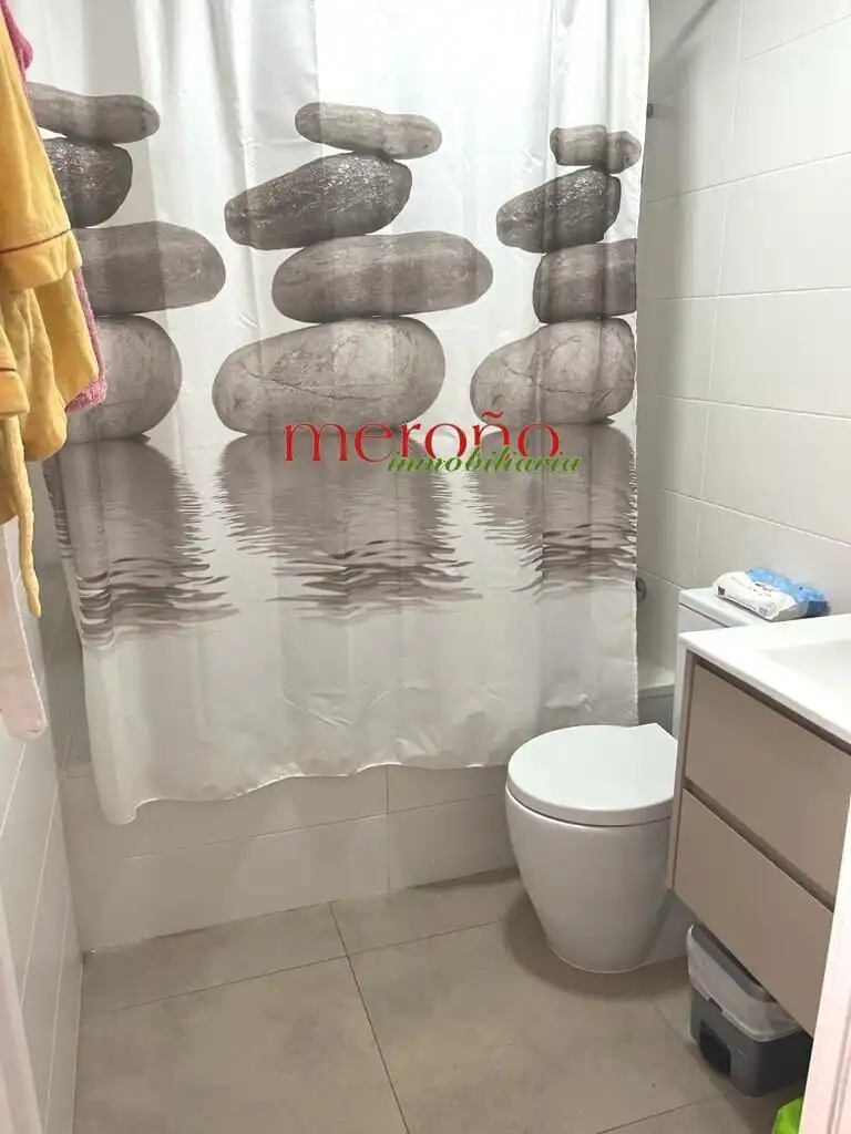 Baño de Ático en venta en Elche / Elx con Jardín privado, Terraza y Trastero