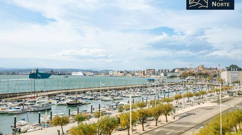 Foto 2 de Piso en venta en Calle Castelar, Puerto Chico, Cantabria