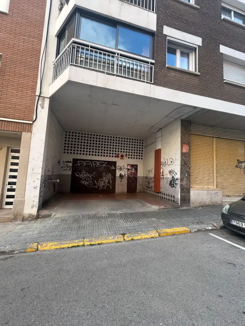 Individual amb ascensor en venda a Carrer de l'Emperadriu Eugènia 59, imagen 6
