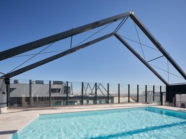 Pis amb piscina en venda a Carabanchel