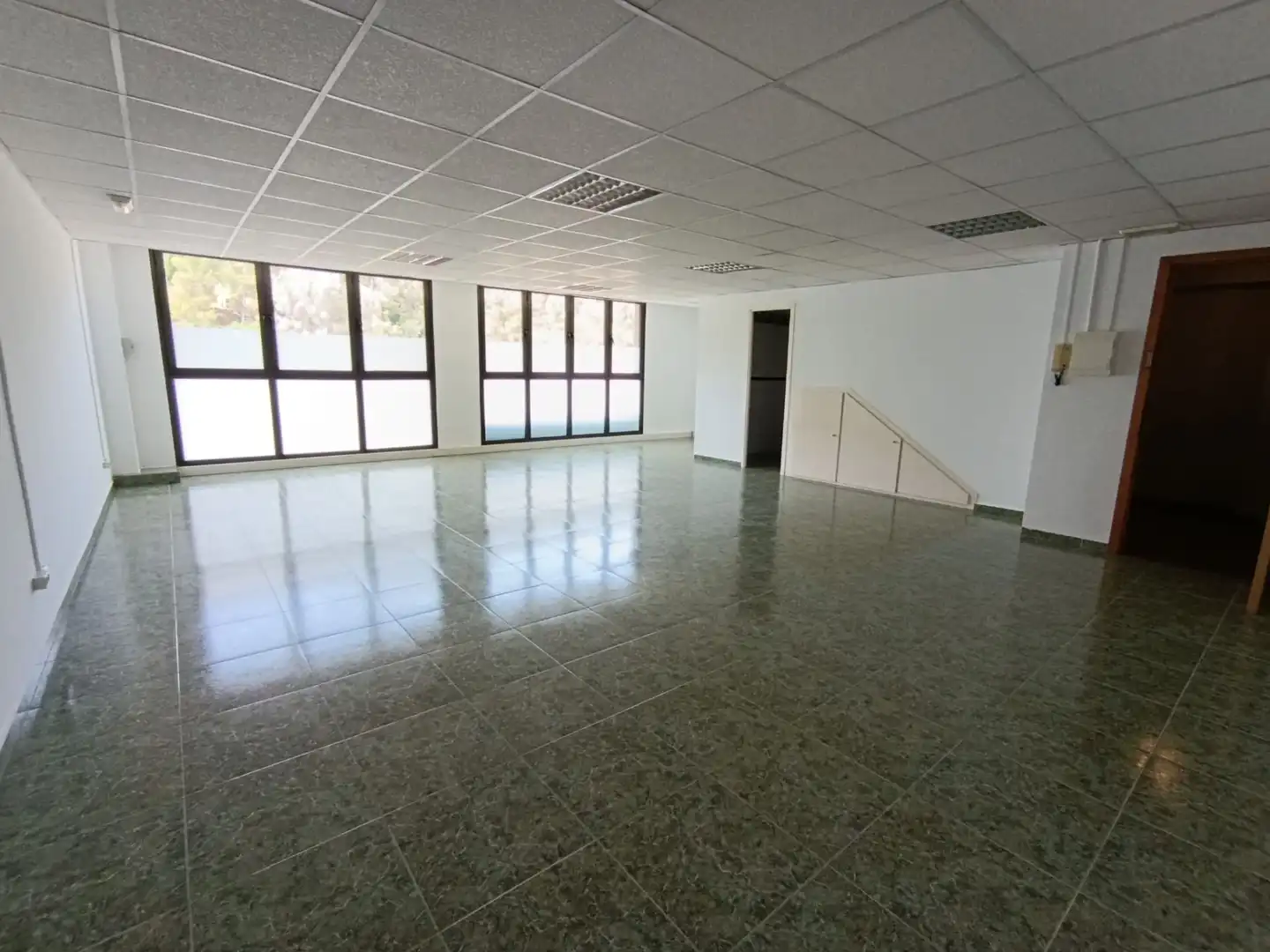 Business premises to rent in Vallirana, imagen 4
