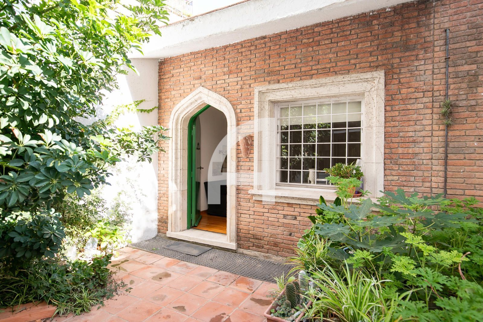 Vista exterior de Piso en venta en  Barcelona Capital con Calefacción, Parquet y Terraza