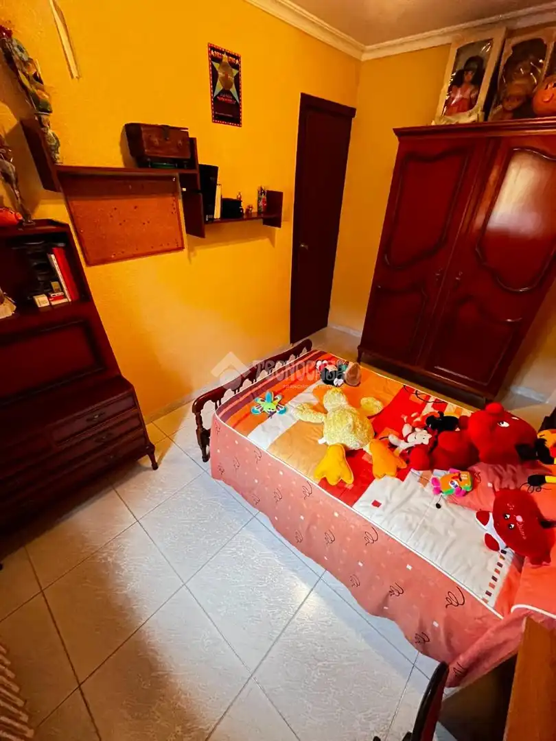 Schlafzimmer von Einfamilien-Reihenhaus zum Verkauf in Puertollano