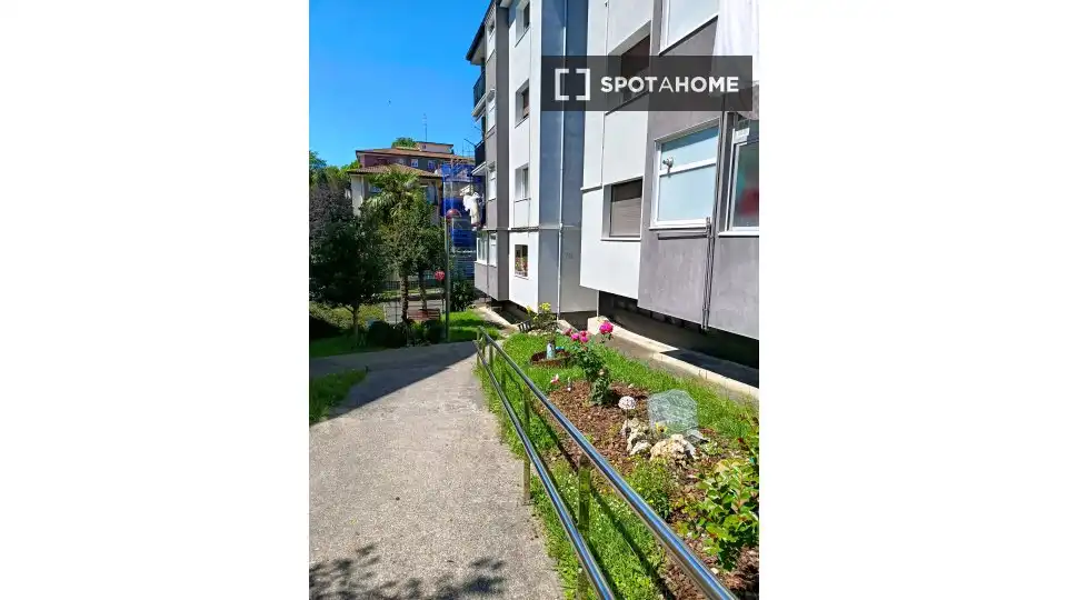 Vista exterior de Apartamento para compartir en Hernani con Aire acondicionado, Terraza y Amueblado