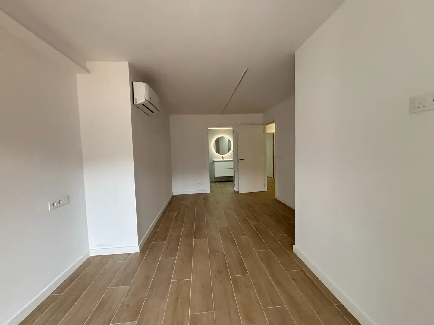 Piso en venta en Girona con Aire acondicionado, Calefacción y Terraza