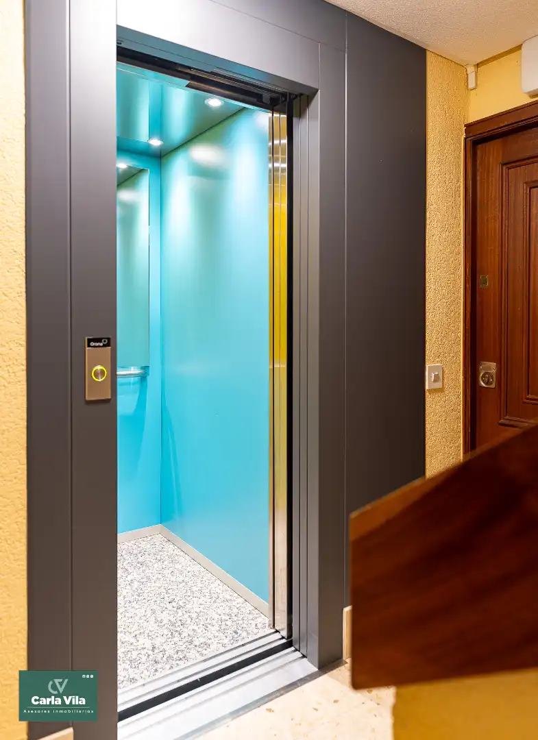 Piso en venta en Lugo con Calefacción, Jardín privado y Parquet