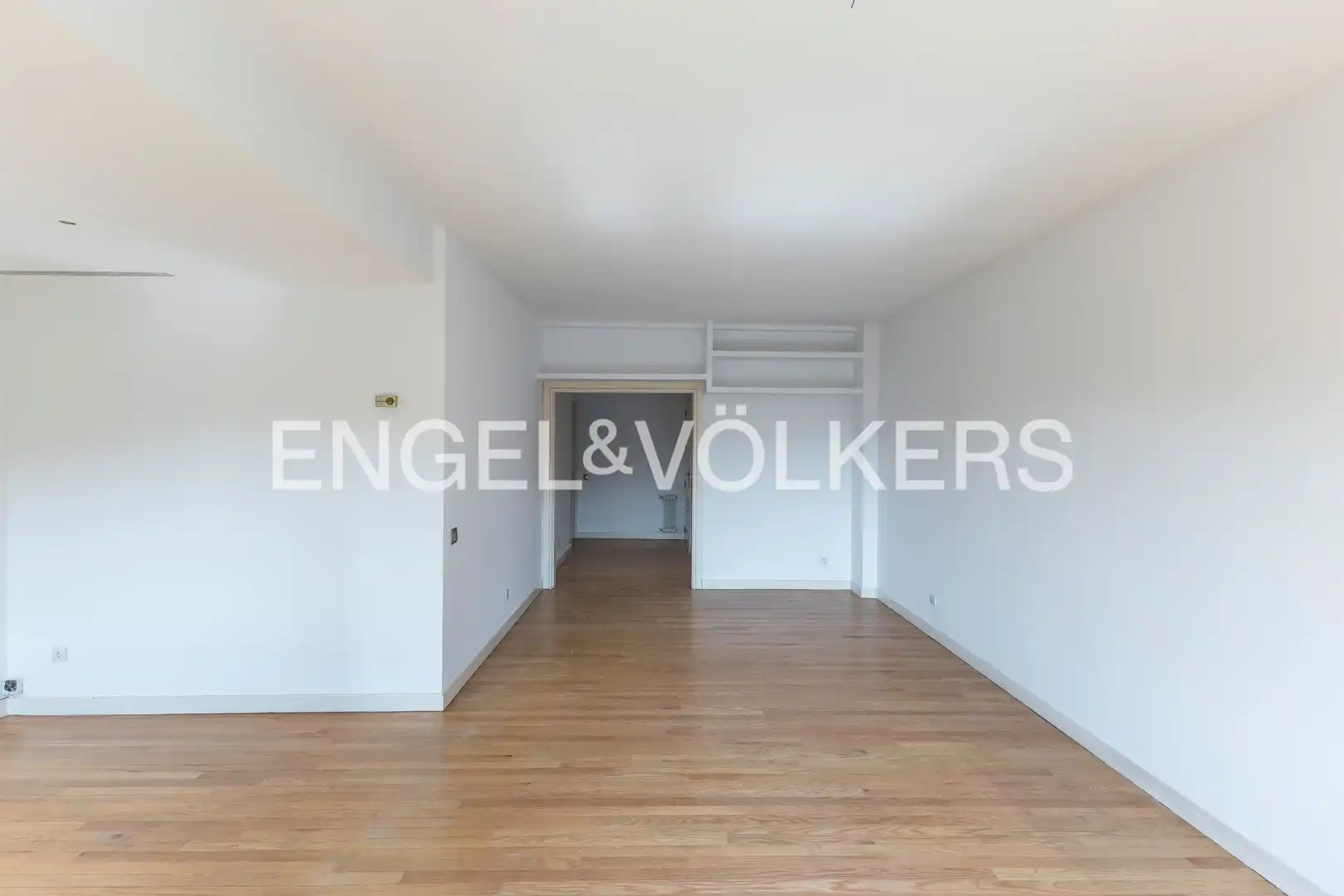 Wohnzimmer von Wohnung zur Miete in Madrid mit Klimaanlage, Heizung und Privatgarten