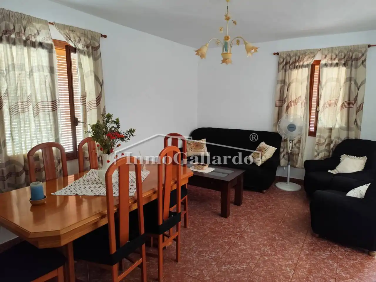 Sala de estar de Casa o chalet en venta en Rincón de la Victoria con Jardín privado y Terraza