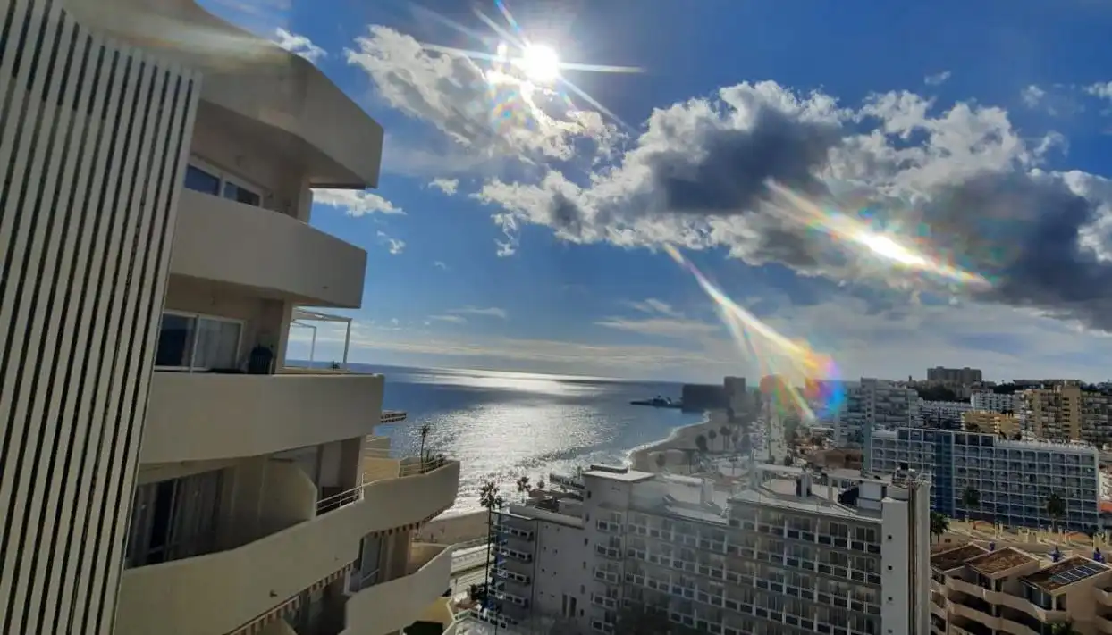 Vista exterior de Estudio en venta en Benalmádena con Aire acondicionado, Terraza y Amueblado