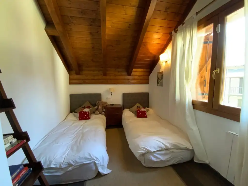 Schlafzimmer von Wohnungen zum Verkauf in Benasque mit Terrasse