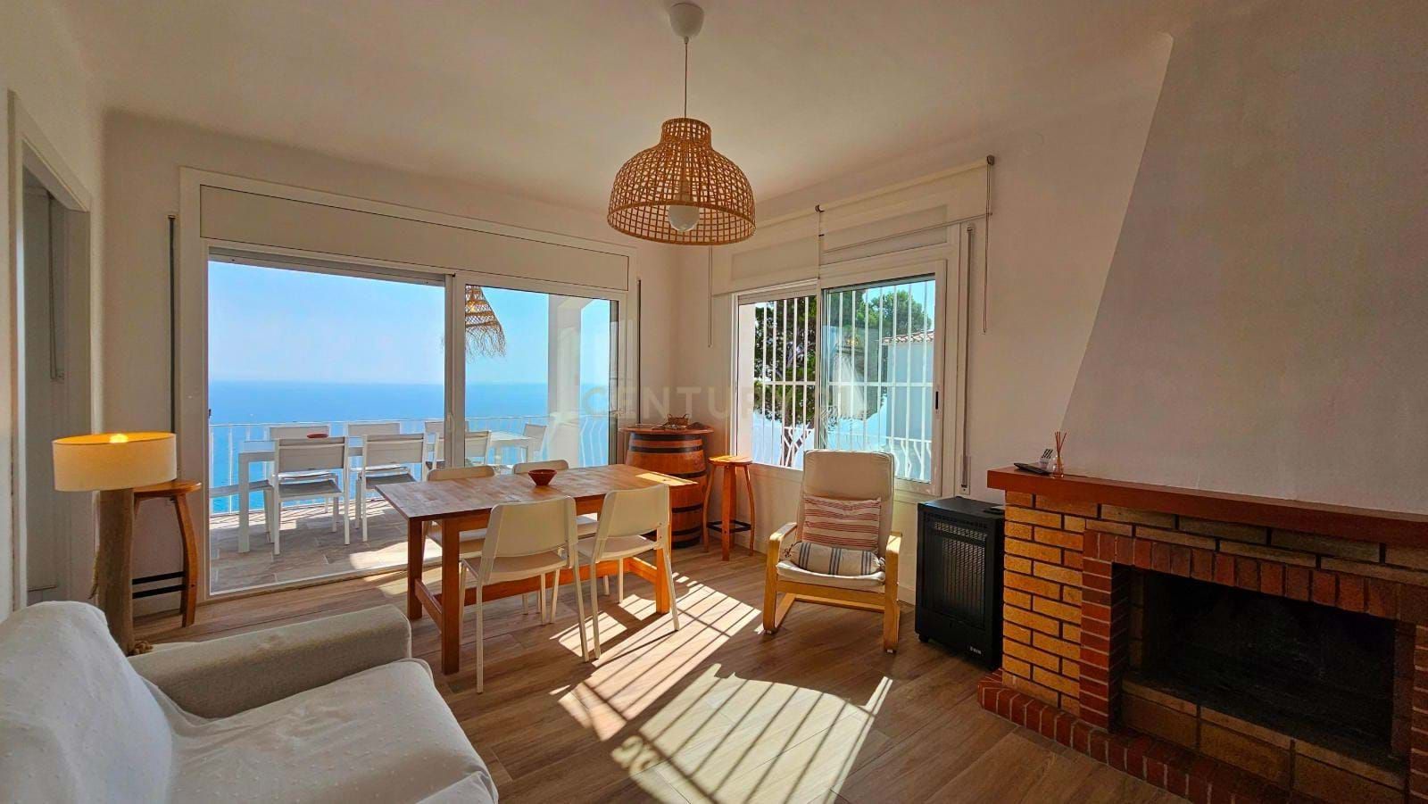 Sala d'estar de Casa o xalet en venda en Llançà