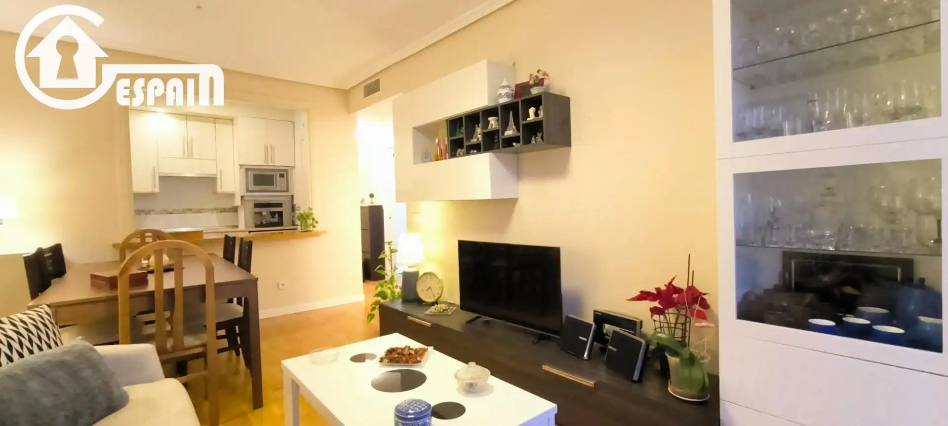 Living room of Flat for sale in Madrid  with Air Conditioner, Heating and Private garden
