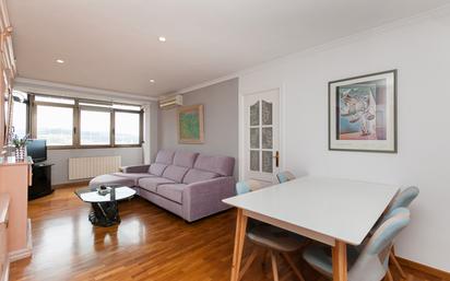 Living room of Flat for sale in  Barcelona Capital  with Air Conditioner and Balcony