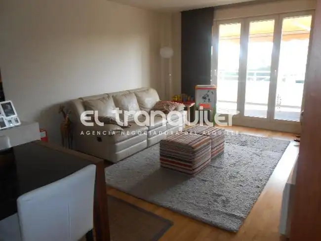 Sala de estar de Piso de alquiler en Madrid con Aire acondicionado, Terraza y Trastero