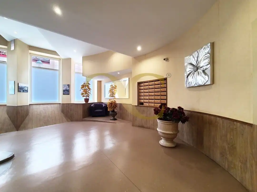 Apartament en venda en Gijón  amb Calefacció, Moblat i Balcó