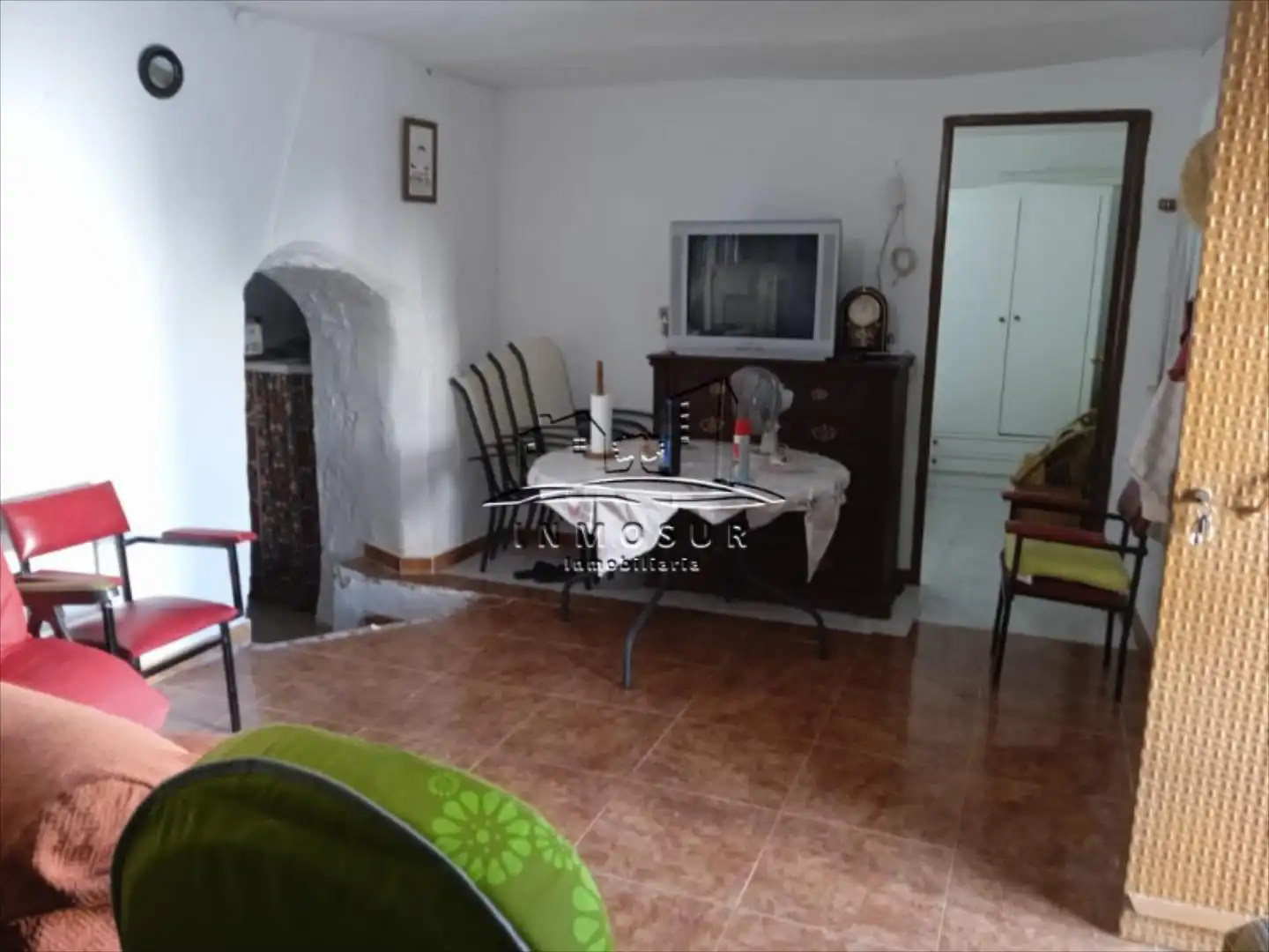 Sala d'estar de Casa o xalet en venda en Lucena amb Piscina