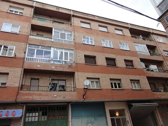 Piso en Venta en Palacio en Salas de los Infantes