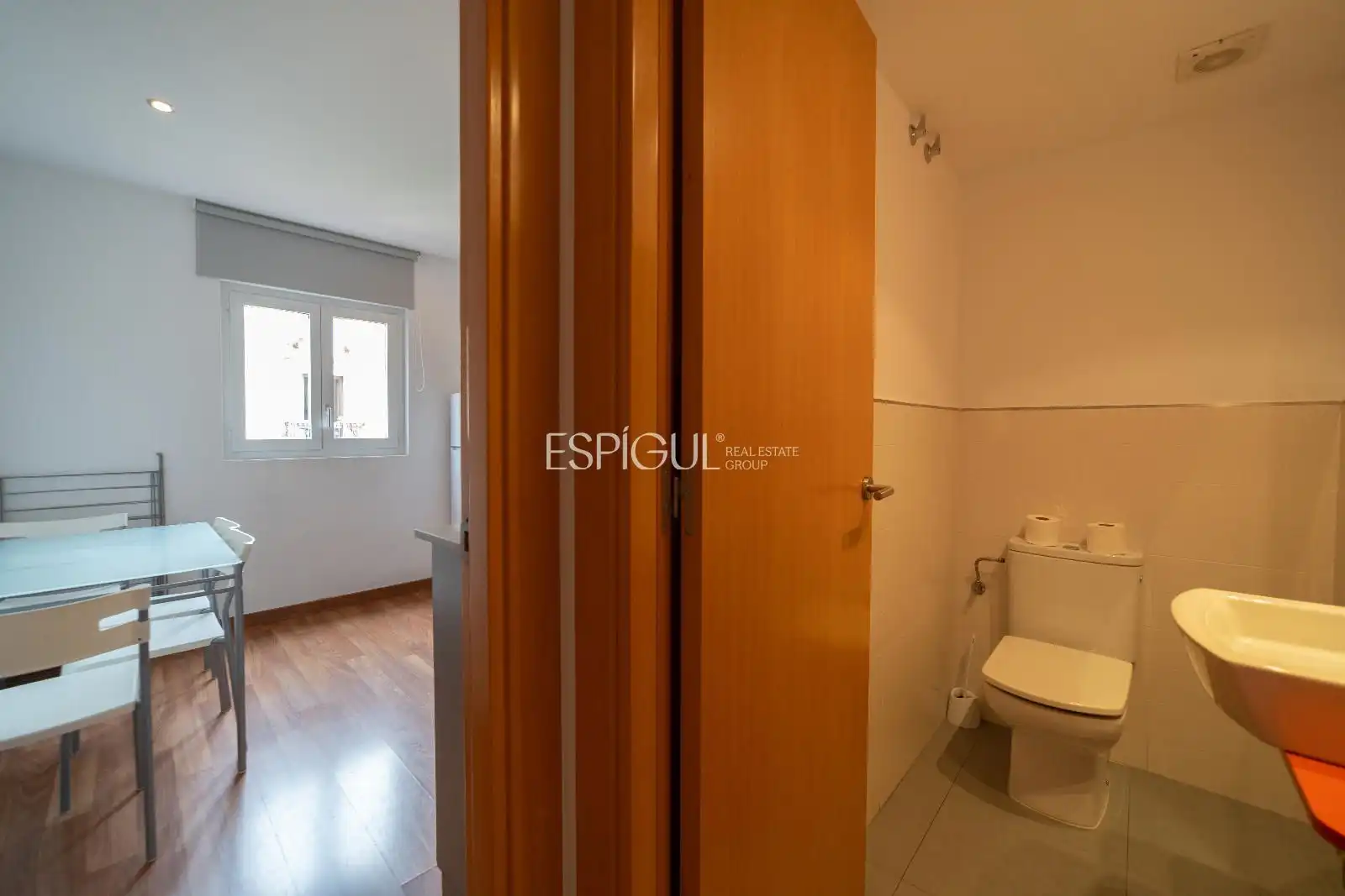 Bany de Edifici en venda en Girona