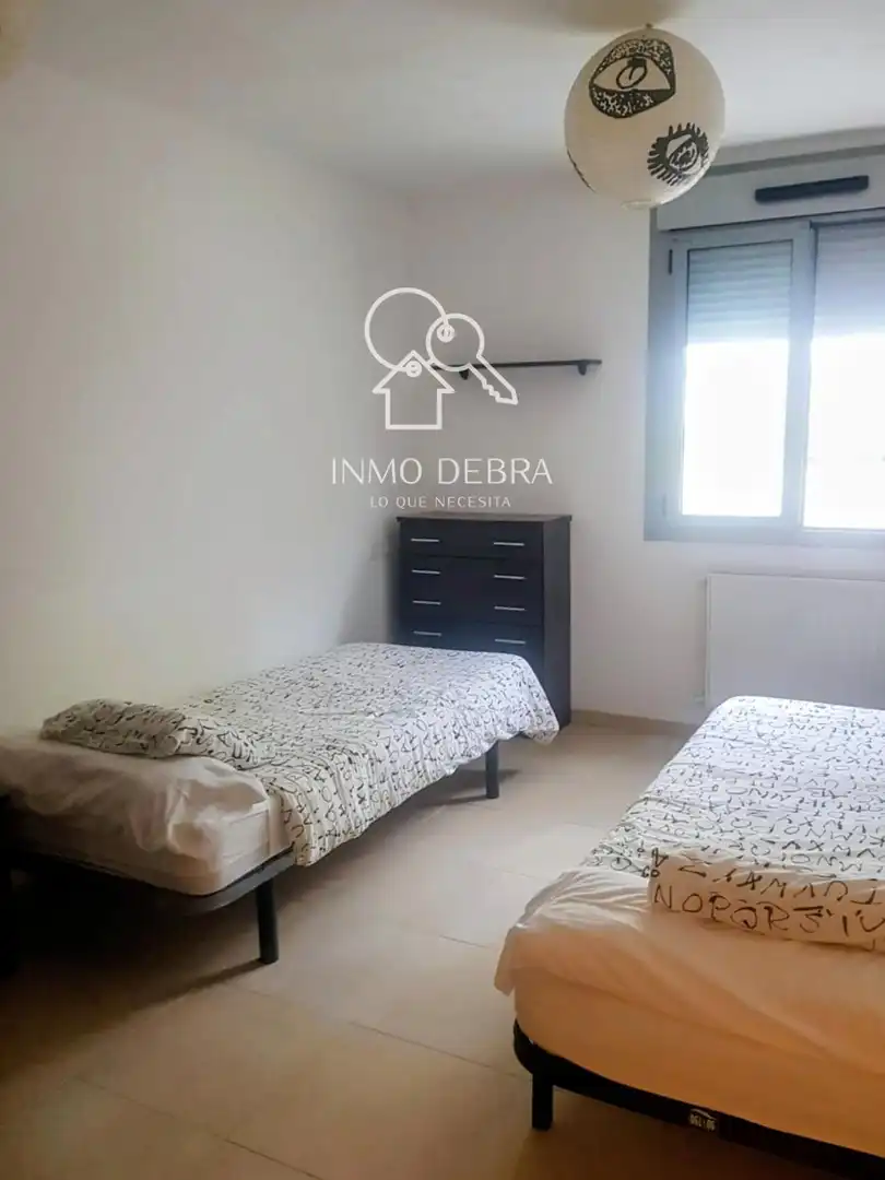 Schlafzimmer von Wohnung zum Verkauf in Llanes mit Heizung, Terrasse und Abstellraum