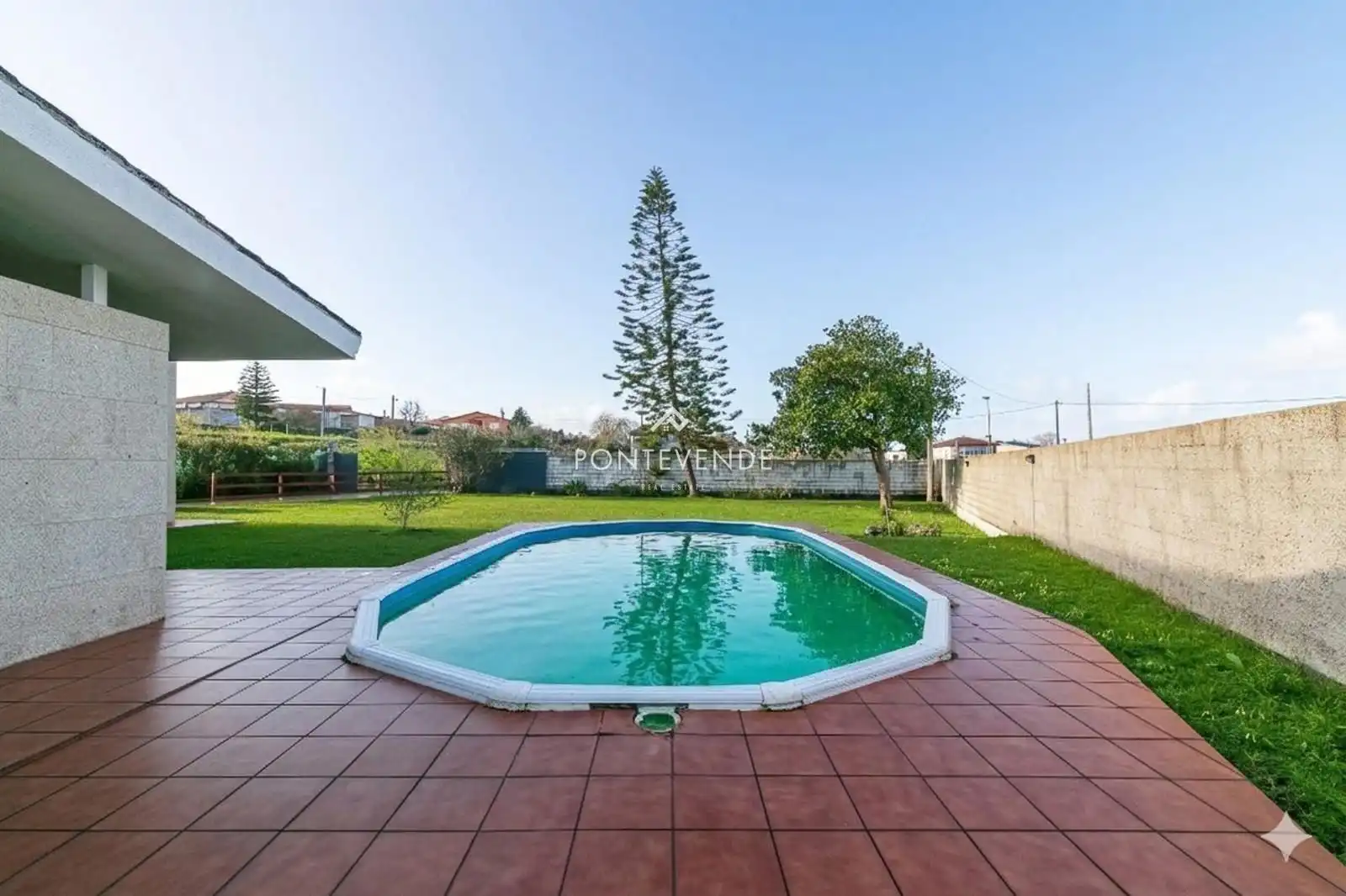 Piscina de Casa o chalet en venta en Vigo  con Calefacción, Trastero y Piscina