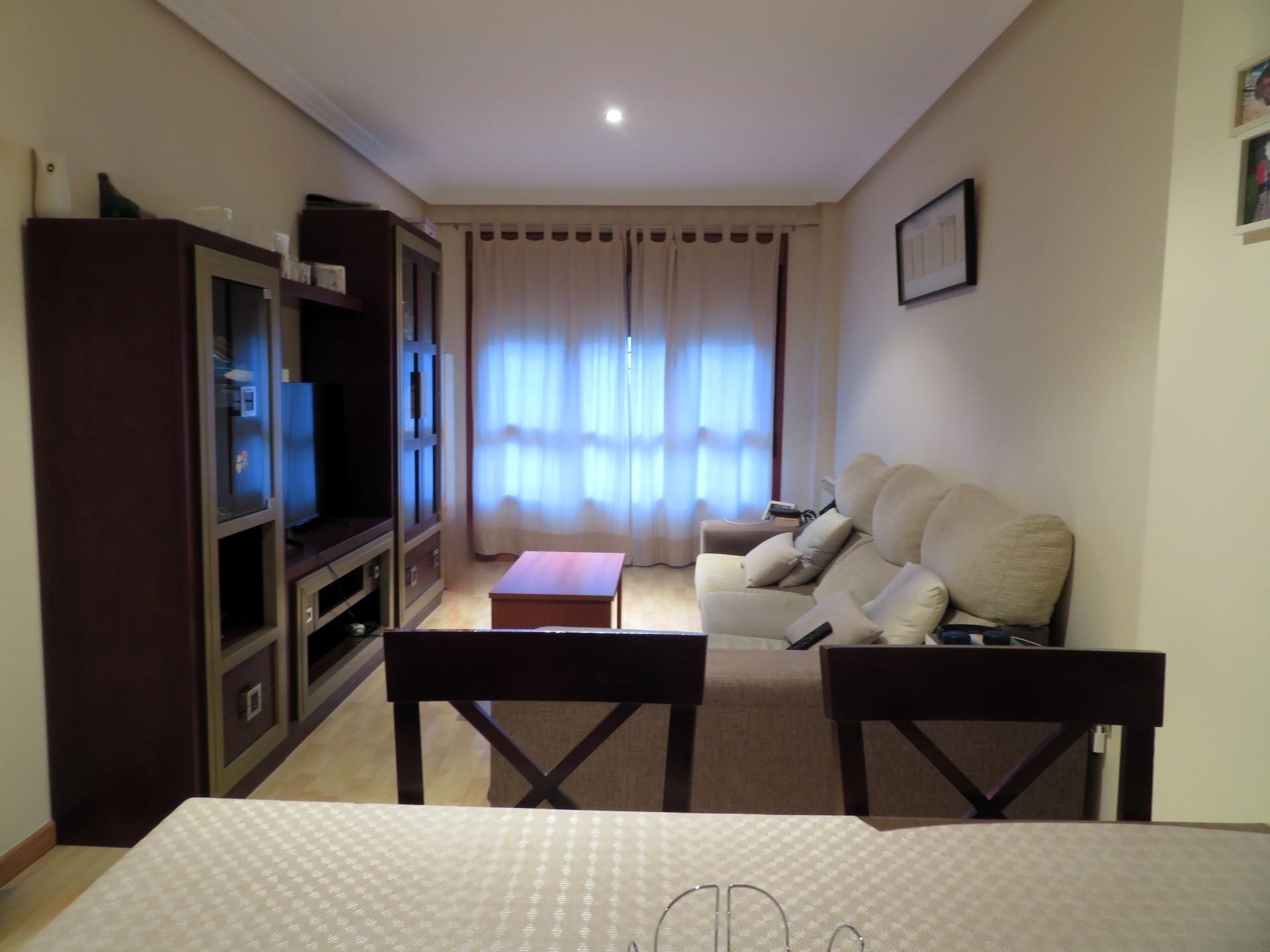 Living room of Apartment for sale in Badajoz Capital  with Air Conditioner, Heating and Private garden