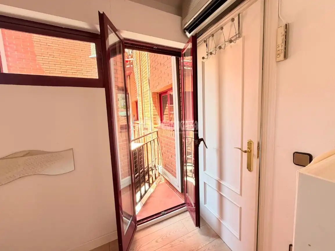 Habitación de Piso en venta en Madrid con Aire acondicionado y Amueblado