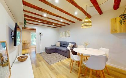 Sala d'estar de Apartament en venda en  Barcelona Capital amb Aire condicionat, Terrassa i Balcó