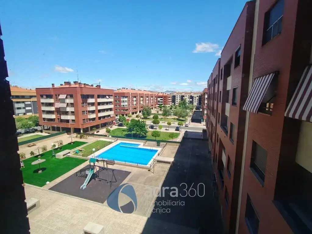 Exterior view of Flat for rent in  Logroño  with Air Conditioner, Heating and Storage room