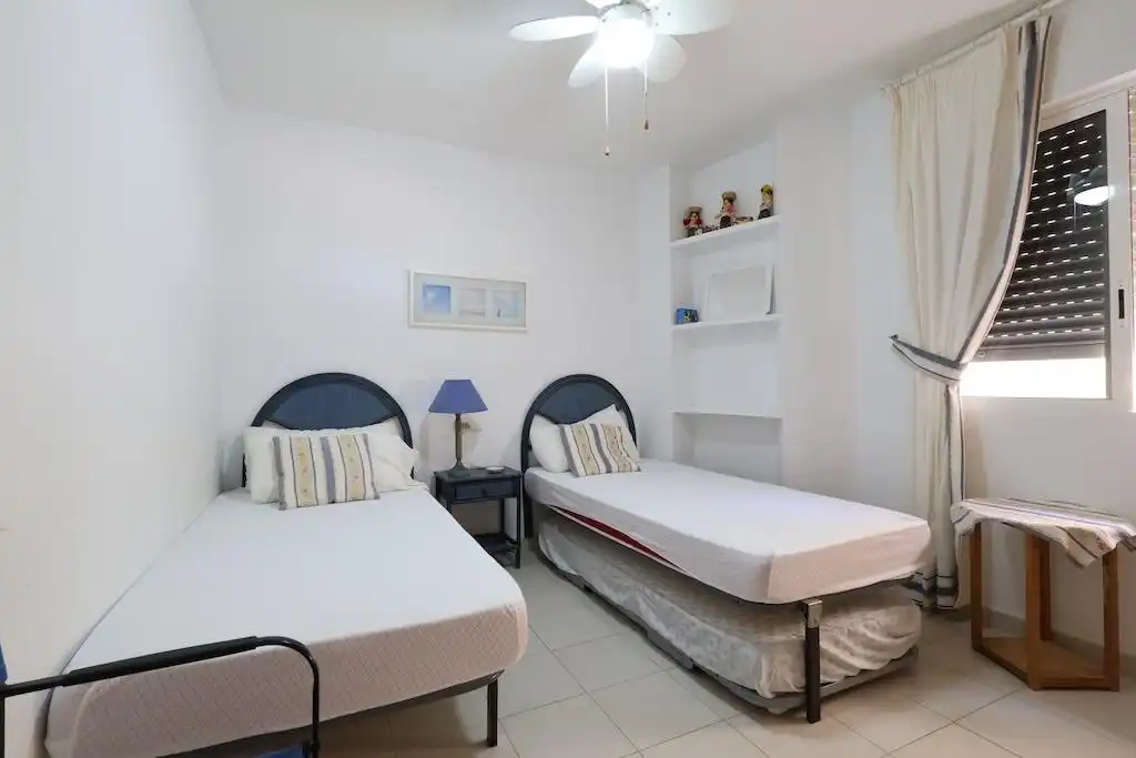 Schlafzimmer von Wohnungen zur Miete in Orihuela mit Terrasse, Möbliert und Balkon
