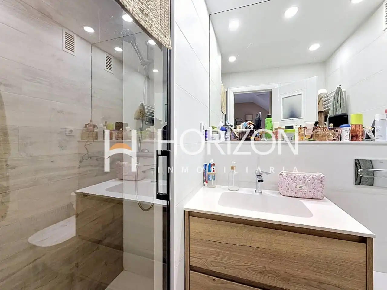 Bathroom of Detached homes for sale in Barcelona  with Air Conditioner, Heating and Private garden