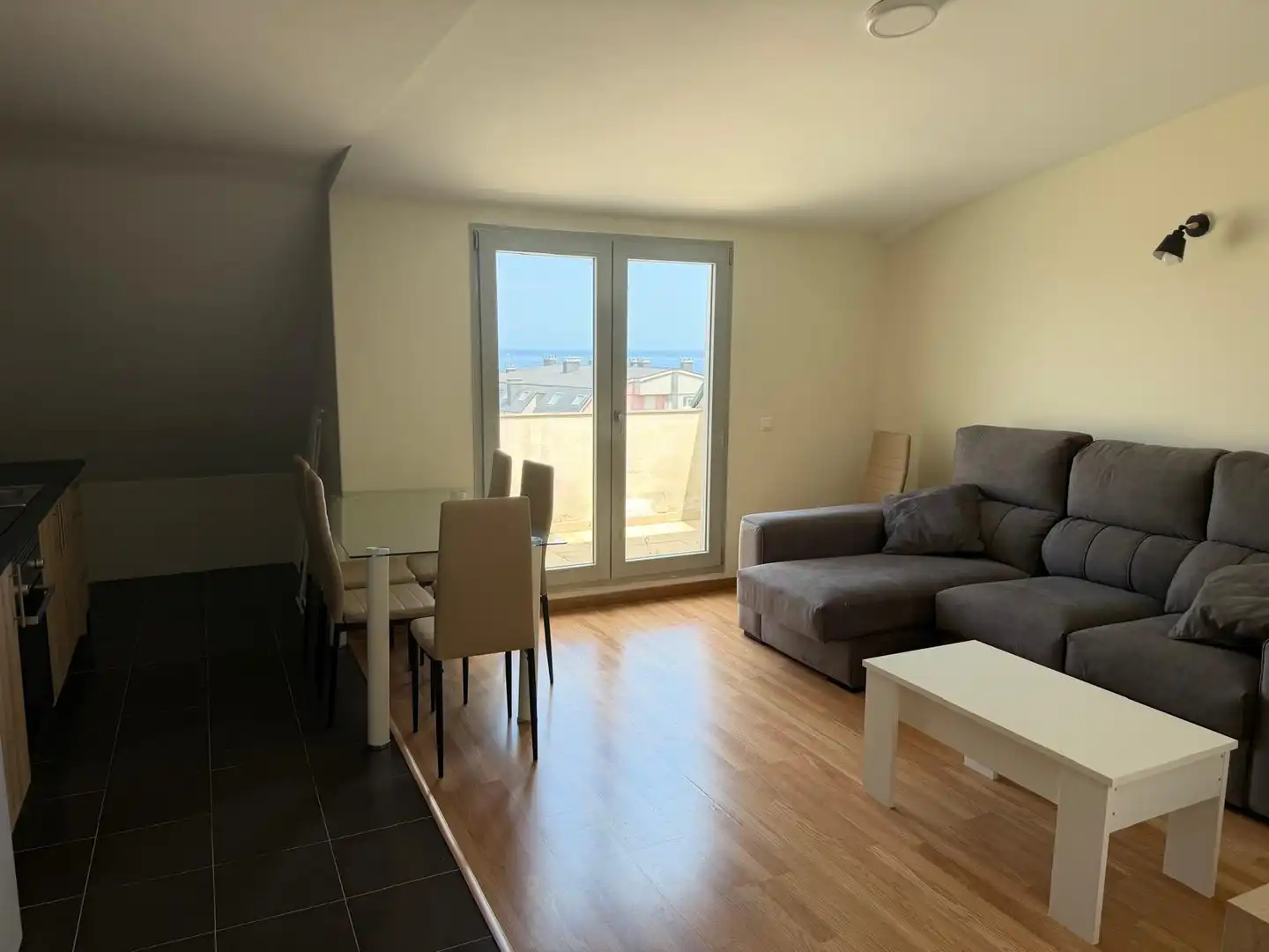 Sala d'estar de Àtic en venda en Barreiros amb Calefacció, Terrassa i Traster