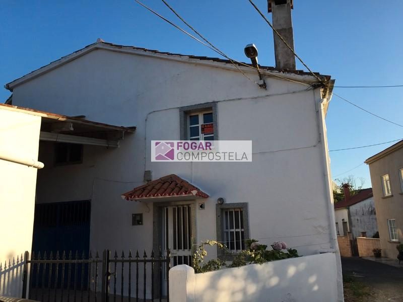 Vista exterior de Casa o chalet en venta en Santiago de Compostela  con Amueblado