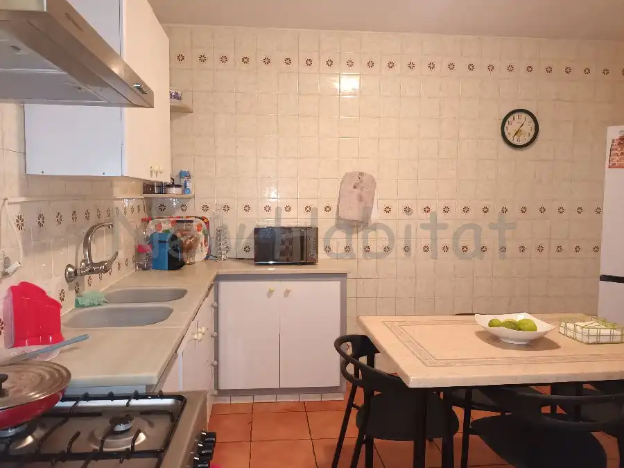 Cuina de Casa adosada en venda en Castellón de la Plana / Castelló de la Plana amb Aire condicionat i Terrassa