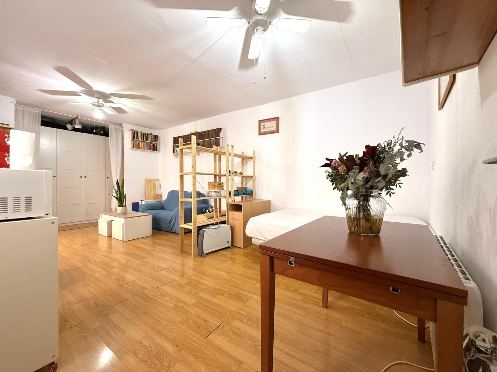 Sala d'estar de Pis en venda en Getafe amb Calefacció