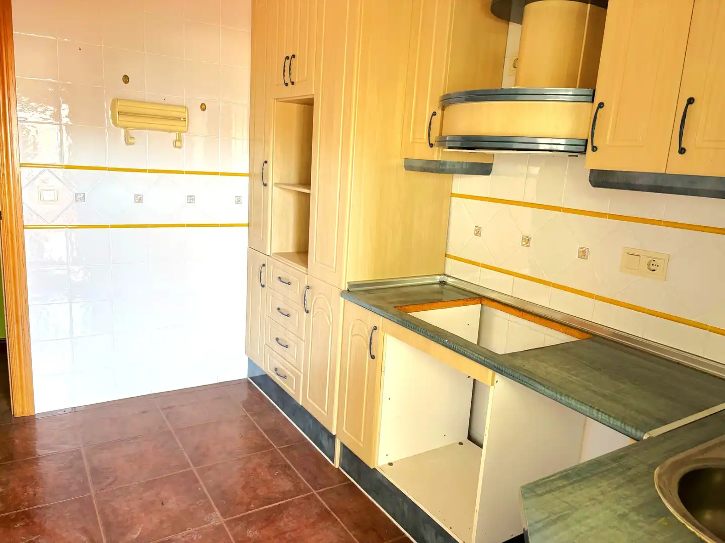 Flat with terrace for sale in Travesía de Torres, imagen 12