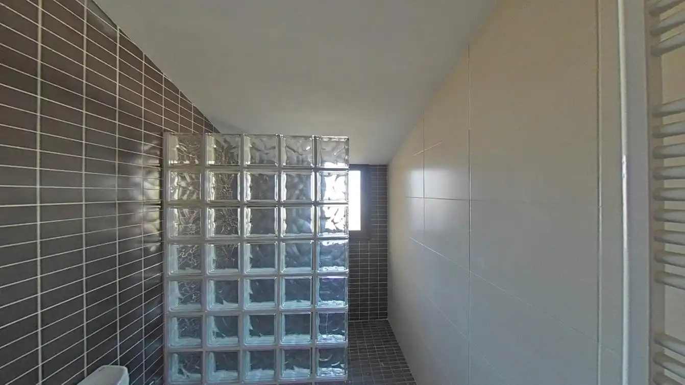 Badezimmer von Maisonette zum Verkauf in Castellar del Vallès