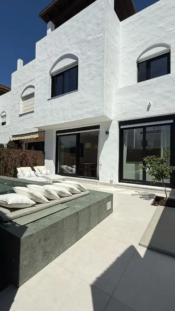 Adosado con terraza en venta en Calle 4 A 12, imagen 2