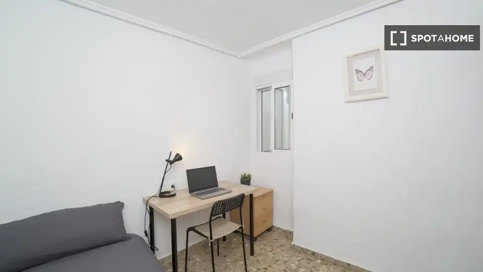Habitación en El Cabanyal - El Canyamelar