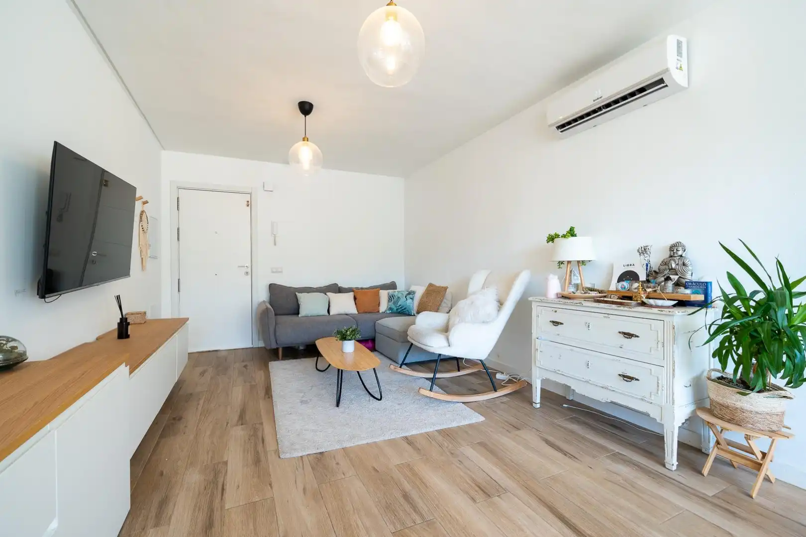 Sala d'estar de Pis en venda en  Palma de Mallorca amb Aire condicionat i Piscina comunitària