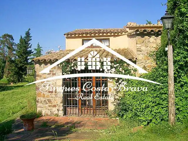 Vista exterior de Finca rústica en venda en Palafrugell amb Terrassa, Traster i Piscina