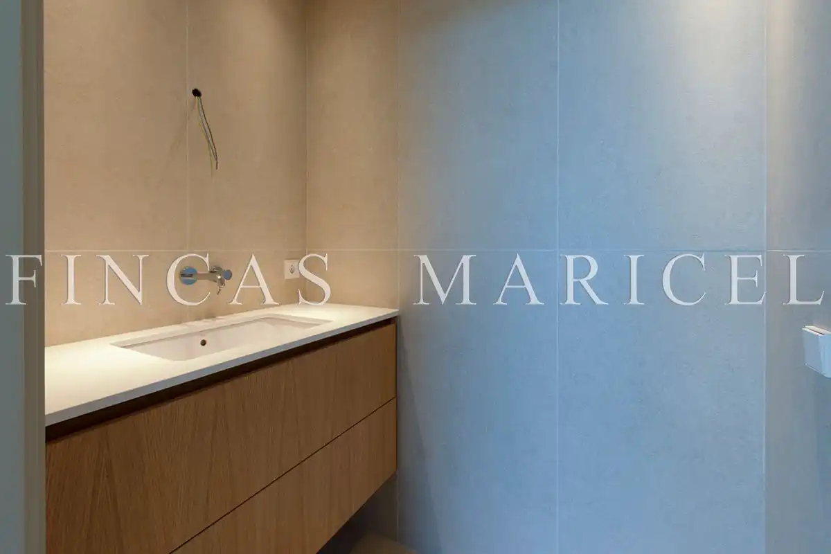 Bathroom of Houses for sale in Sitges  with Air Conditioner, Heating and Private garden