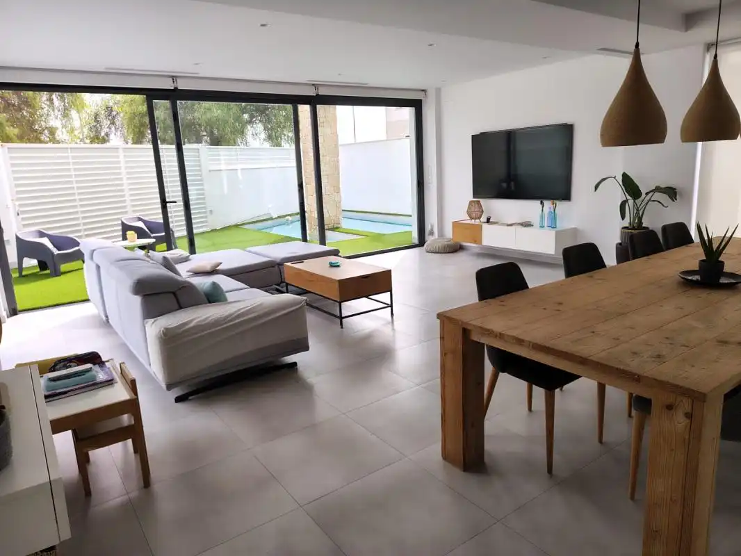 Single-family semi-detached for sale in C. Dinamarca, Callosa de Segura