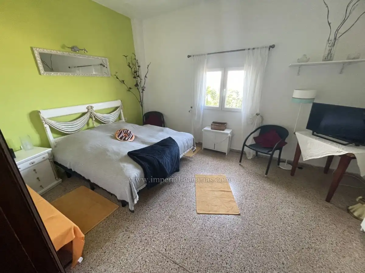 Dormitori de Casa o xalet en venda en Icod de los Vinos amb Moblat