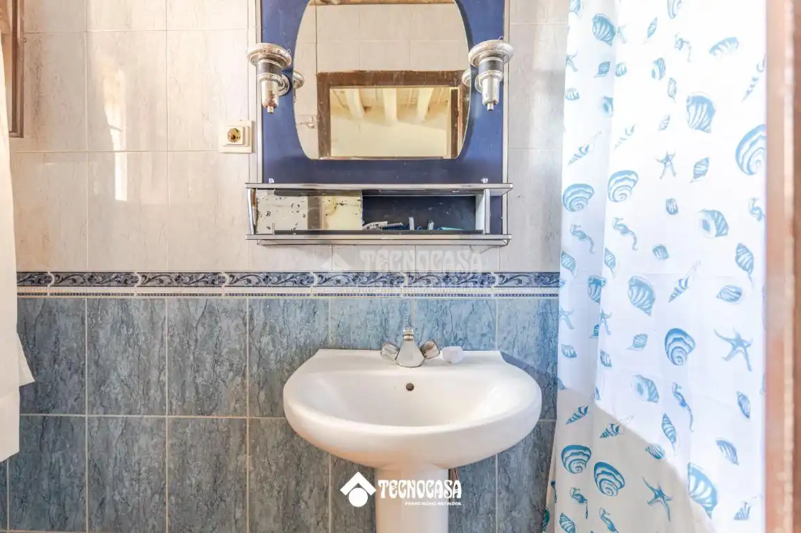 Badezimmer von Country house zum Verkauf in Torvizcón