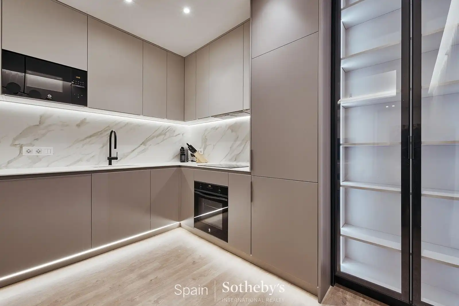 Apartamento con ascensor en venta en Calle Velázquez, imagen 8