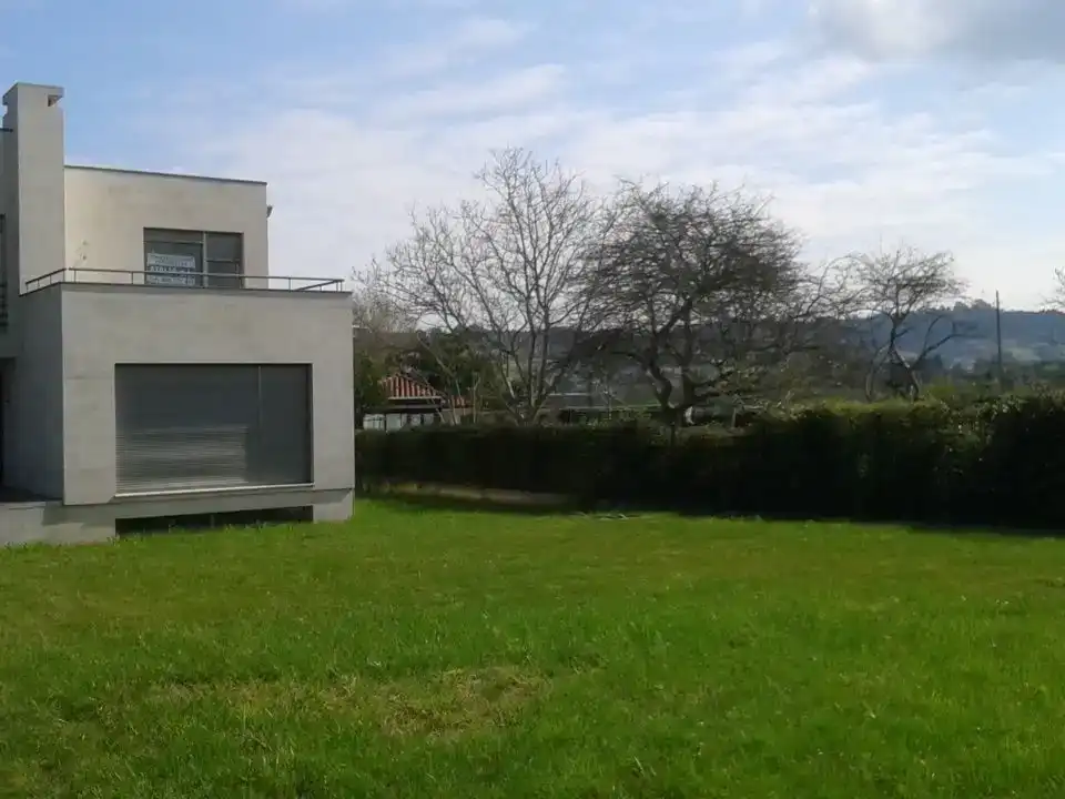 Casa o xalet en venda en Gijón  amb Jardí privat i Traster