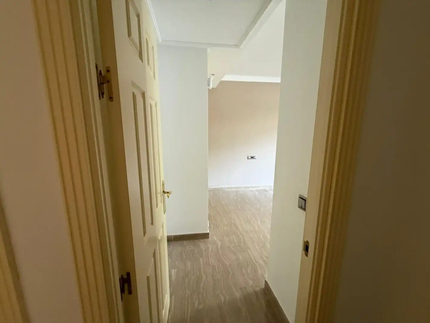 Piso en venta en Marbella con Calefacción, Terraza y Piscina comunitaria
