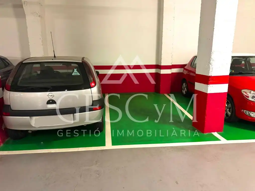 Parking de Garaje en venta en L'Hospitalet de Llobregat